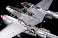 P-38J LIGHTNING   1/18
